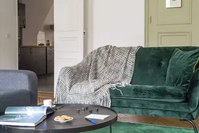 Image de Blending Classic Parisian Style With Modern Decor: Bonne Nouvelle