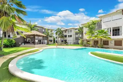 Little Palm A Resort style Getaway
