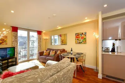 Image de Pass the Keys | Perfectly Located Apartment!
