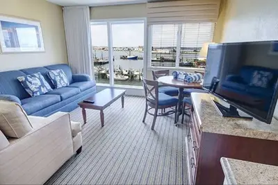 Image de H - Inn on Long Wharf 1/1 June 28 -July 5, 2026 Harbor Views for the 4th of July