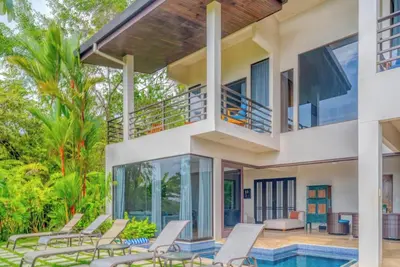 Image de Upscale 4b\/4b great location w\/ breathtaking views