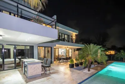 Image de Beautiful, Secluded 3 King-size bed Master With sea View