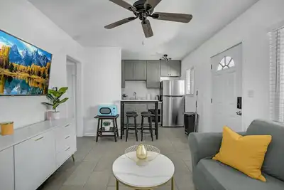 Image de New Cozy Beautiful 2br\/1ba Family-Friendly Apartment