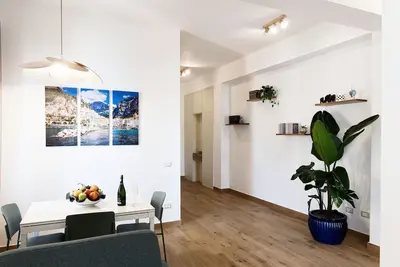 Image de In the heart of the Sorrento Coast, wonderful apartment with terrace.