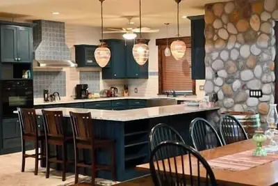 Image de Lake House Upscale Sleeps 10, Pet Friendly East Texas Pines