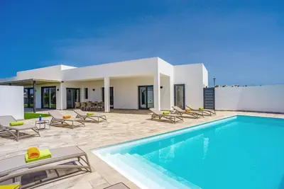 Image de Villa Tirma by Villa Plus