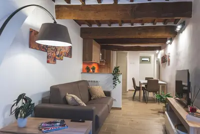 Image de Casa del Cocciaro - independent apartment in the old town, on ground floor