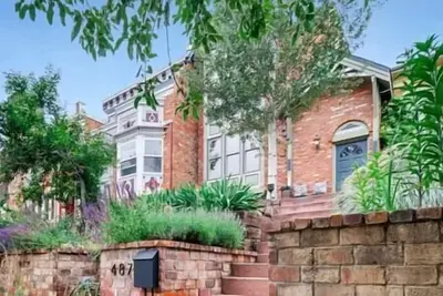 Image de Pearl St Townhouse 3 bed/ 3 bath