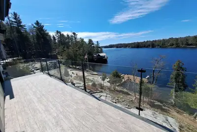 Image de Lakefront Living at its Finest in Hamer Bay! Lake Joseph\/Muskoka Guesthouse\n