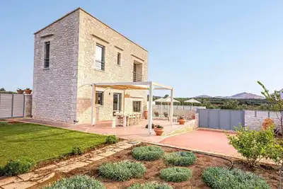 Image de Magnificent Crete Villa | Villa Isla Bonita | Private Furnished Terrace & Grand Heated Pool |Bbq | 2 Bedroom | Mylopotamos