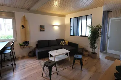 Image de Appartement Rénové Entre Centre Ville et Océan