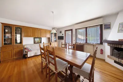 Image de Appartement \"Casa Gloria A Vinigo\" avec vue sur les montagnes, terrasse privée et Wi-Fi