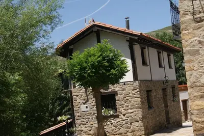 Maison de vacances 'Casa Del Tio Conejo' avec vue sur la montagne, piscine partagée et Wi-Fi