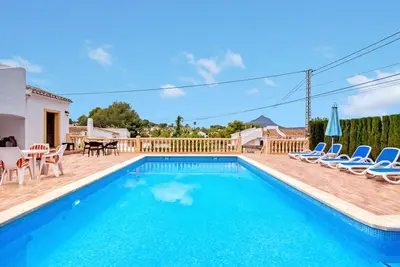 Image de Villa 'Nichola' avec piscine privée, Wi-Fi et climatisation