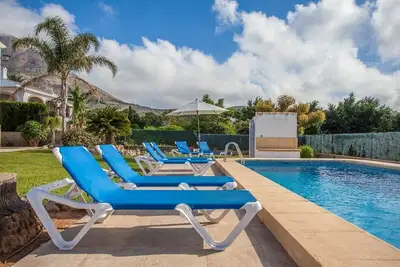 Villa \"Tossals\" avec piscine privée, Wi-Fi et climatisation