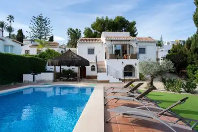 Image de Villa 'Sol' avec vue sur les montagnes, Wi-Fi et climatisation