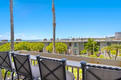 Image de Beautiful Cozy 1 bedroom unit  - Ocean and Harbor views - North Coast Village F107