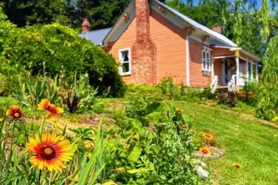Image de 1818 Riverfront Cottage