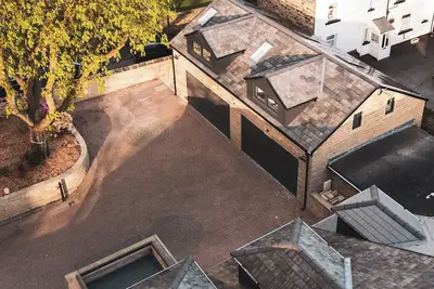 Image de Chestnut retreat a stunning Annex apartment