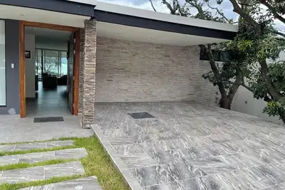 Image de Retreat to our family-friendly vacation home at Chapala Lake