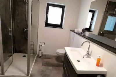 Image de Modern Genütliche Ferienwohnung mit Terrasse