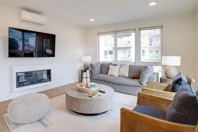 Image de Seaside Vacation Rental w/ On-Site Beach Access!