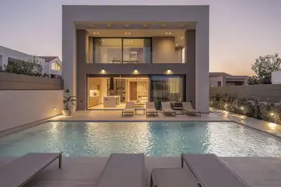 Image de Sancy Luxury Villa 400m beach, Heated* pool & Gym