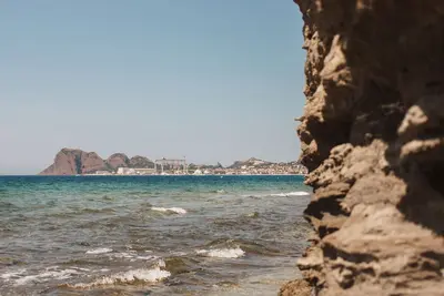 Image de La Cigale - Petite Maison avec terrasse vue mer à deux pas de la plage