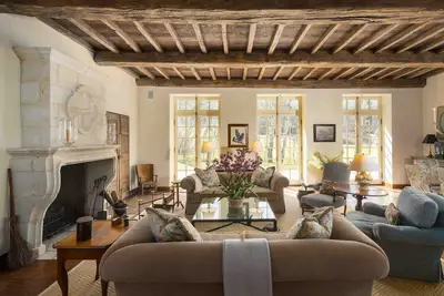 Image de Elegant Fairways Abode: Golf Course Frontage