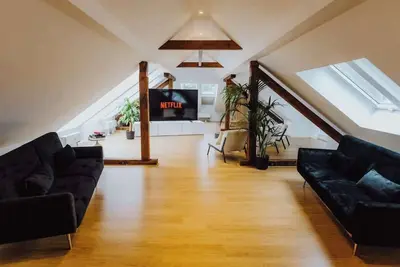 Image de Staylight Stylish Penthouse | Maschsee | 1a City Location