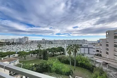 Image de Studio cabine climatisé proche plage avec vue mer