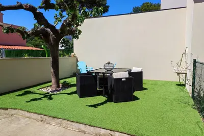 Image de Appartement 4 pers avec clim, wifi, terrasse, Bbq, parking à 150m de la plage et commerces