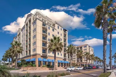 Image de Wyndham Oceanside Pier Resort | 3br Suite