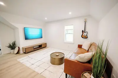 Image de The Key Reno'd Historic 1bd! 1 Mile to Uf & Dt