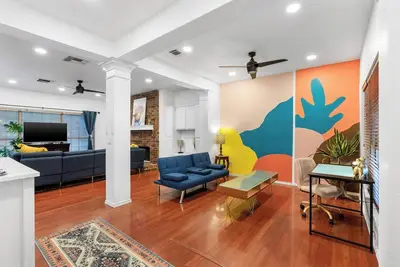 Image de Warm Austin Retreat 3br & 2Baths Pet Friendly