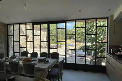 Image de Charming Provençale farmhouse for rent in the middle of Lubéron National Park.
