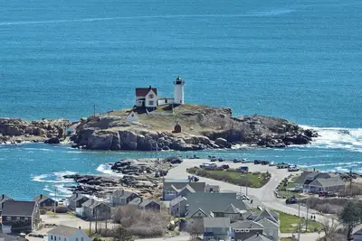 Image de 3br Oceanfront on Nubble Cliffs!