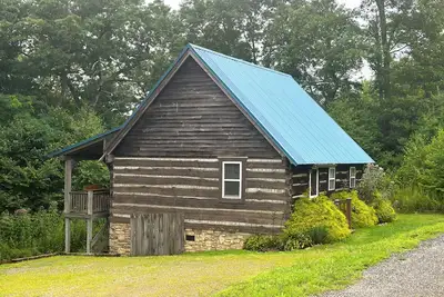 Image de Cozy Bear Claw Cove - 2 bedroom Cabin in the heart of the Blue Ridge Mountains