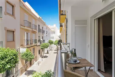 Image de Central and cozy near the beach by Costarentals - Ref 117
