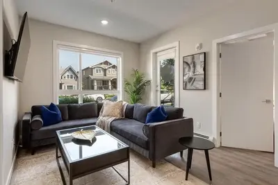 Image de Pet Friendly Apartment w/ Free Underground Parking
