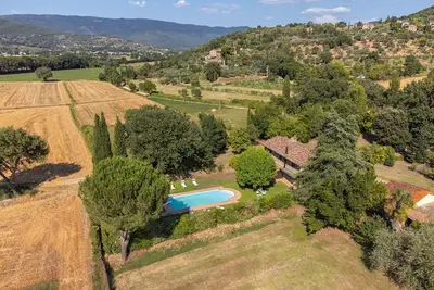 Image de Villa à Cortone avec 3 chambres à coucher, 6 couchages