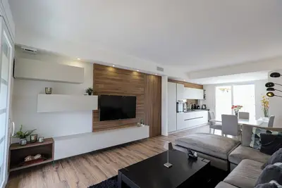Image de 3 Bedroom Private vacation home in Lazise Verona