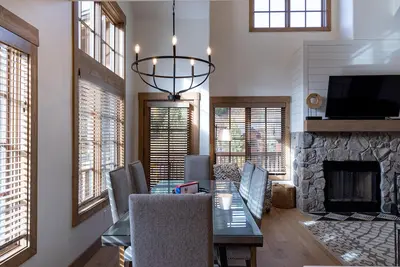 Image de Ideal 2 Bedroom Townhome | Ski in\/Ski Out