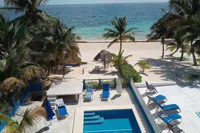 Image de Spectacular Beach View---Quiet and Relaxing--Large Private Beach! ! ! !