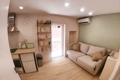 Image de Comfortable Modern Studios Less Than 100m to the Beach and Town Centre
