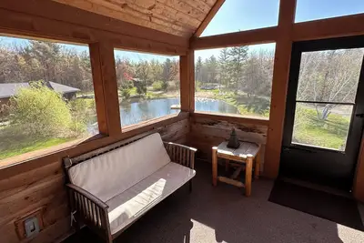 Image de The Loft - 2br, 2ba Cabin!