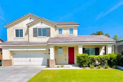 Image de Beautiful Spacious 4br 3ba Home with King Suite