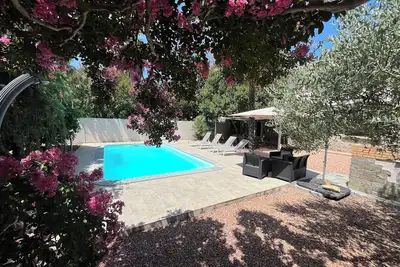 Image de Maison de charme en pierre + piscine chauffée en corse