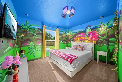 Image de Brand New Theme House w Game Room : Encanta Magical