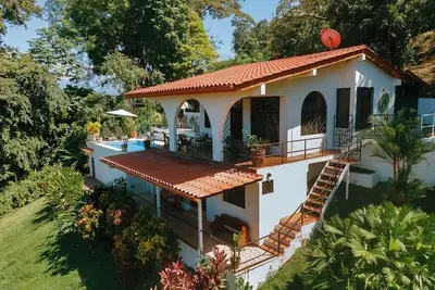Image de Villa Arturo Amazing Ocean View w\/pool located between Manuel Antonio and Quepos